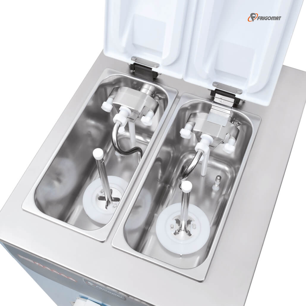 Ansicht von Oben auf die Frigomat Softeismaschine Kiss 3 mit offenen Deckel