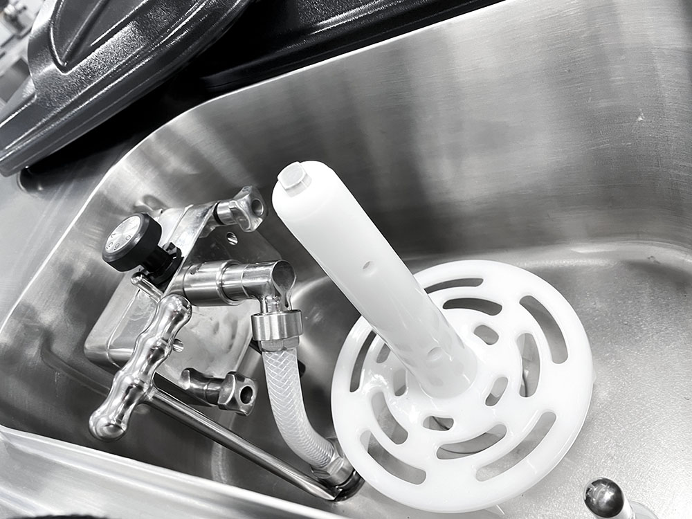 Freeezy Softeismaschine Self Serve Wasserkühlung – Bild 5